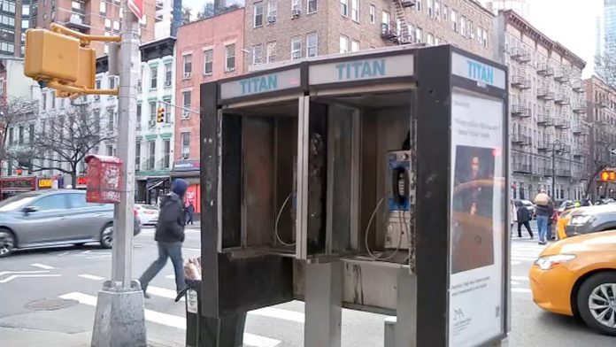 Last Call: NYC will reportedly remove last remaining payphones from the streets