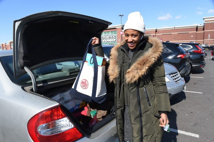 Love it or hate it, plastic bag ban is now part of New York City life