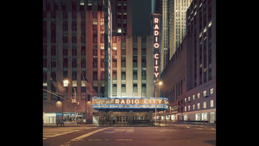 Breathtaking Photos Of New York City At Night 7
