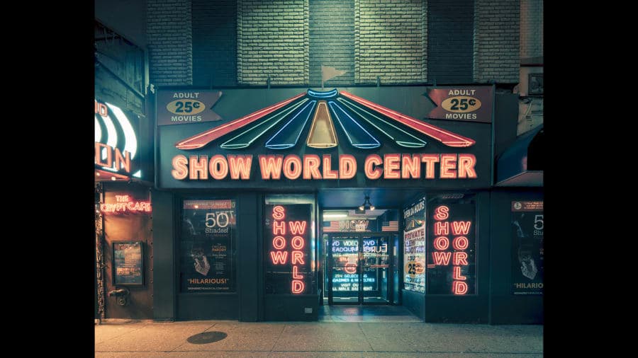 Breathtaking Photos Of New York City At Night 8